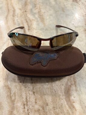 Maui Jim Tortoiseshell Sunglasses, MJ Sport mod MJ 405-10, with case